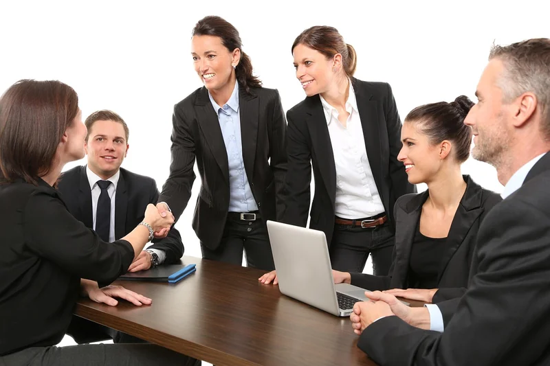 The Decision-Making Myth: Why AI Doesn't Replace Managers